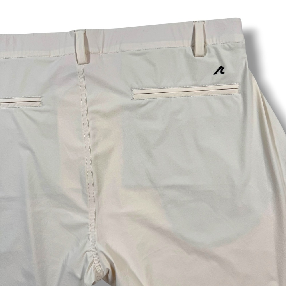 Redvanly Golf Shorts Mens XXL Beige Performance Stretch Flat Front Athletic